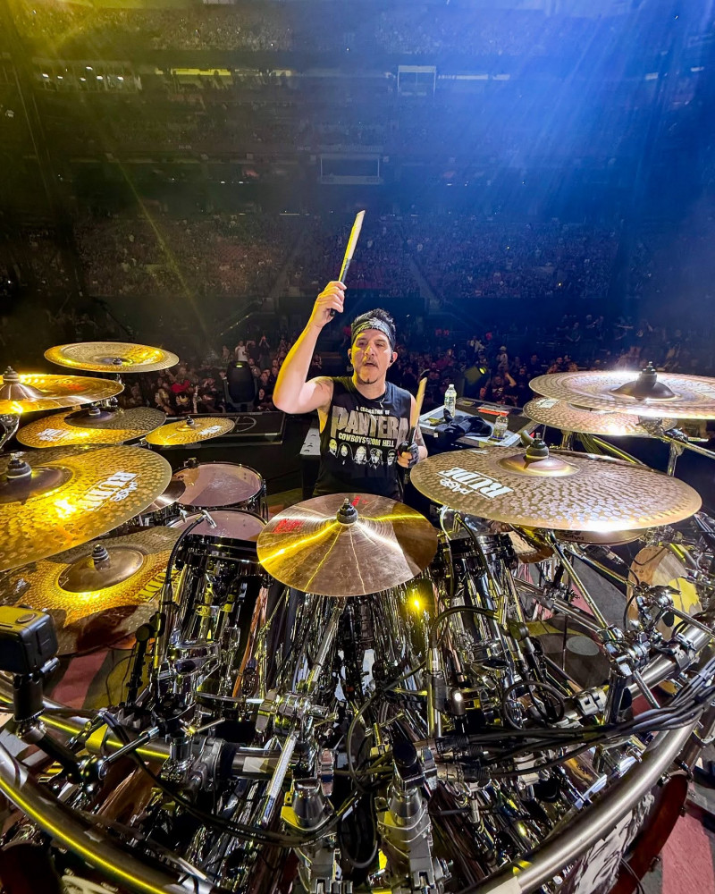 Charlie Benante Ungkap Kesedihan Mendalam atas Kepergian Ace Frehley