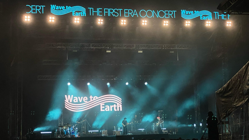 Kemarin, Keriaan  Konser Wave To Earth di Uptown Park Sumarecon Mall Serpong