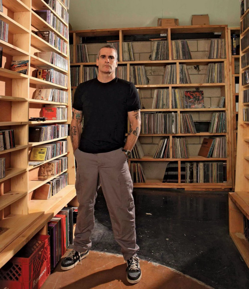 Henry Rollins Kecam Perang Iran, Sebut Keputusan Trump Akan Berdampak Panjang